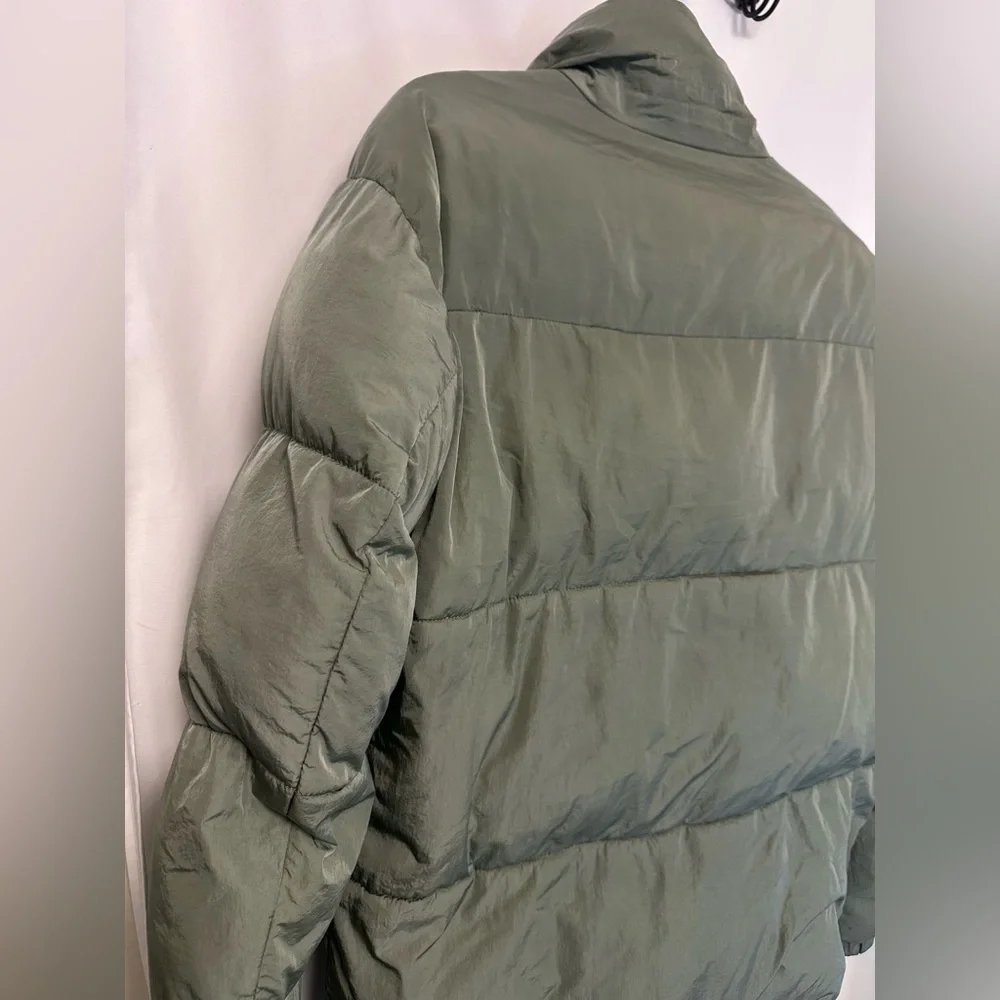 PacSun Olive Green Puffer Jacket Size Small Lightweight Quilted Zip Front Coat - Picture 9 of 9
